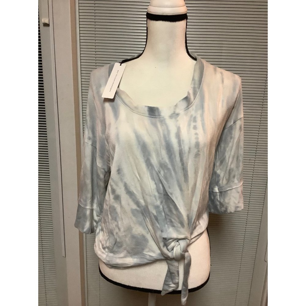 Red Haute Grey Ombré Top -- MEDIUM -- NWT